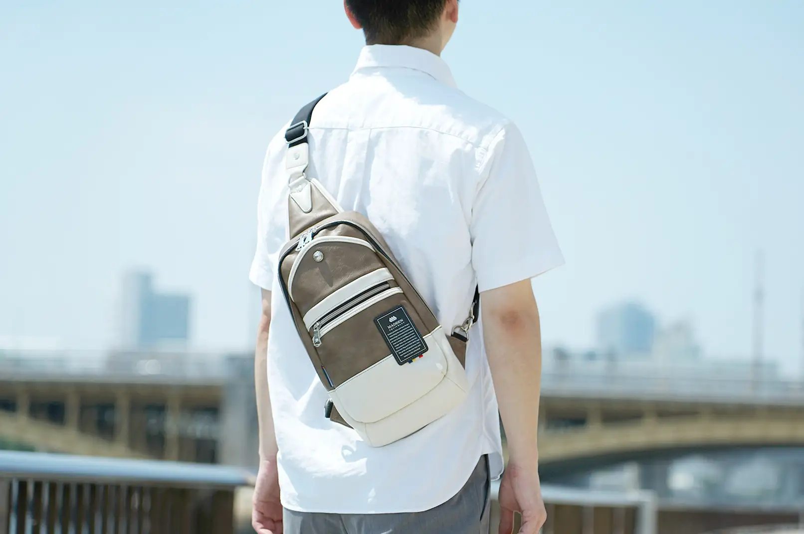 60代お父さんに贈りたい!実用的なショルダーバッグのランキング