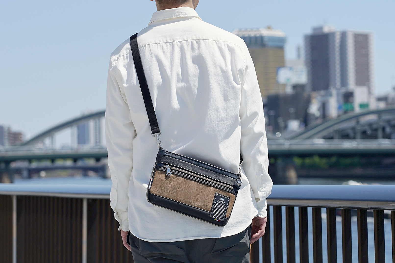 50代お父さんに贈りたい!実用的なショルダーバッグのランキング