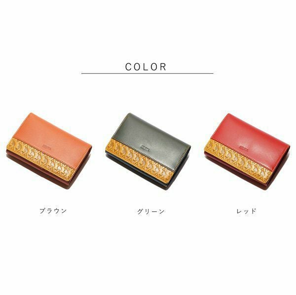 ブランドモチーフのエルク(ヘラジカ)が小さく並んだ本革二つ折り財布
