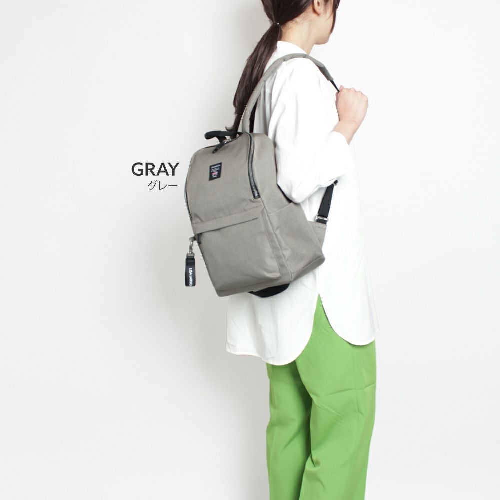 毎日を軽やかに スタイリッシュ な 軽量 リュック