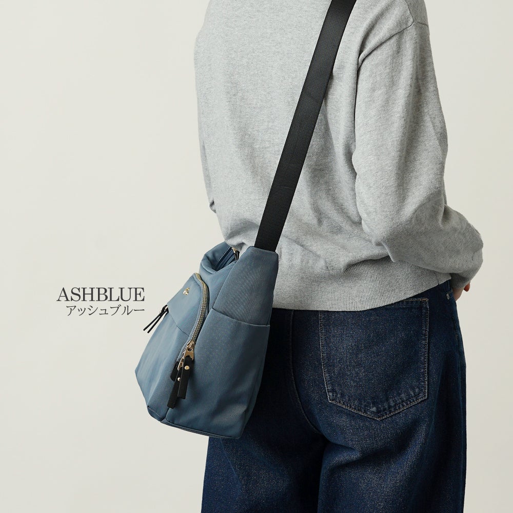 moz(モズ) ビジネスシーンにもフィットする上品なショルダーバッグ