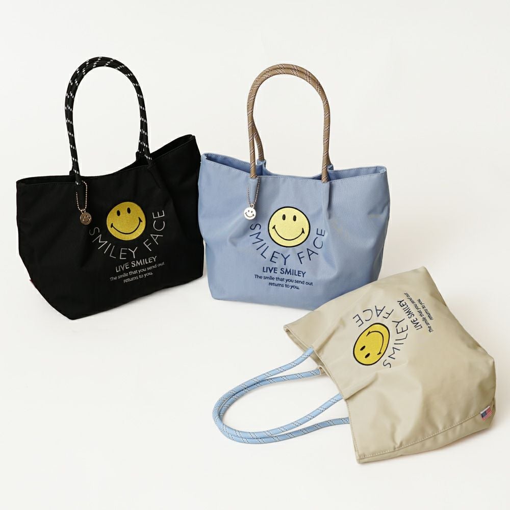 公式]【SALE】スマイリーフェイスが刺繍されたトートバッグ | バッグ