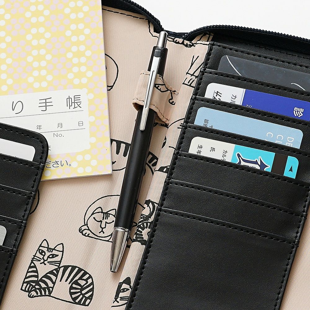 LISA LARSON(リサラーソン)可愛いのに機能的、マイキーと一緒お出かけ